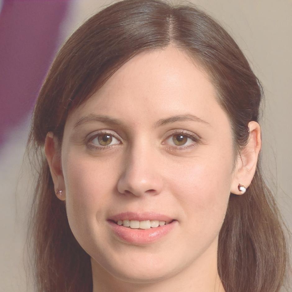 Porträt von Finanzexpertin Marlene Hoffmeister